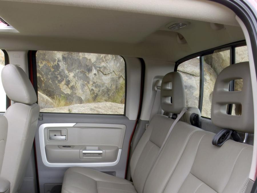  Mitsubishi Raider DuroCross 2007 года  (фото 18 из 52)